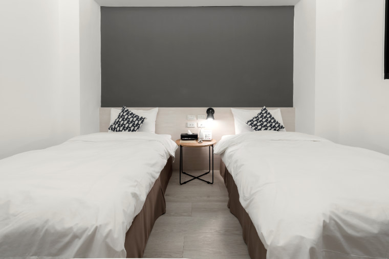 Standard twin room